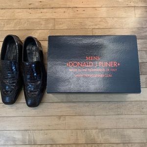 Donald J plner Alligator dress up shoes